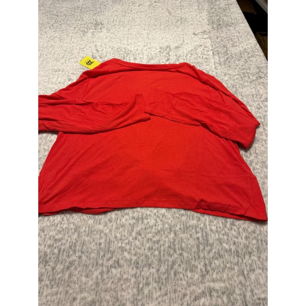 All‎ in Motion Women Red Long Sleeve Twist Front Athletic Top Size 1X
